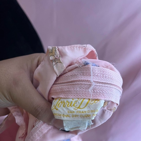 Lorrie Deb Floral Maxi Size Small - Picture 6 of 7